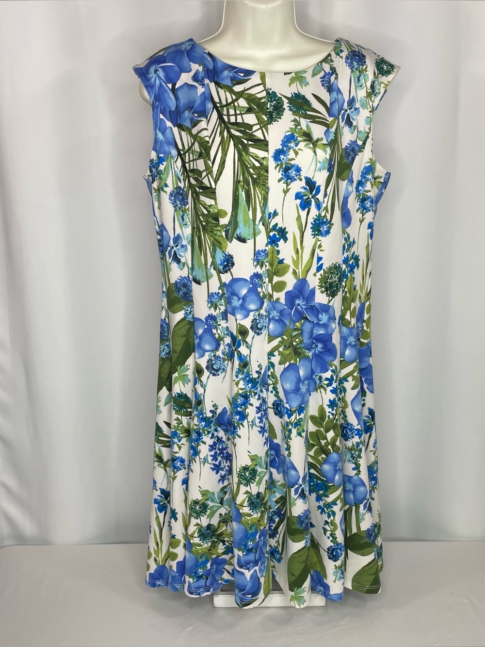 Zarr Collection Size 12 Blue Floral Botanical Fit & Flare Midi Dress